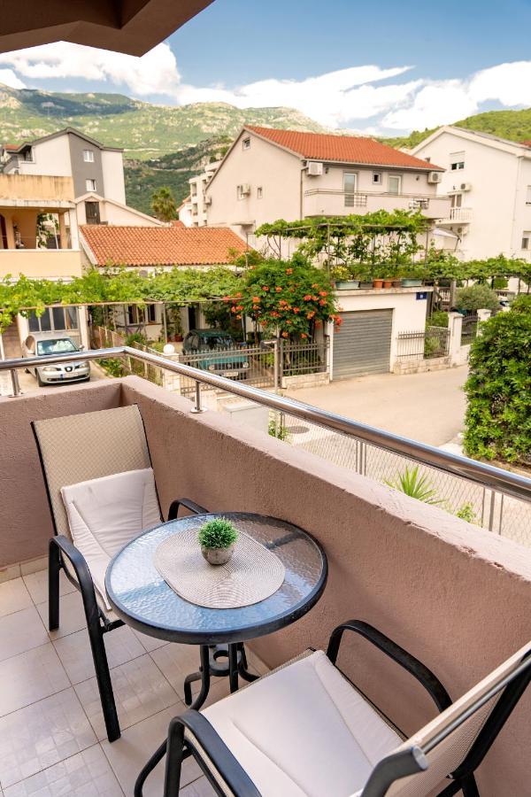 Guest House Jasna Budua Esterno foto