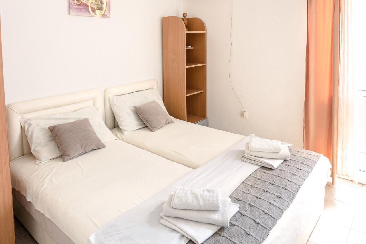 Guest House Jasna Budua Esterno foto