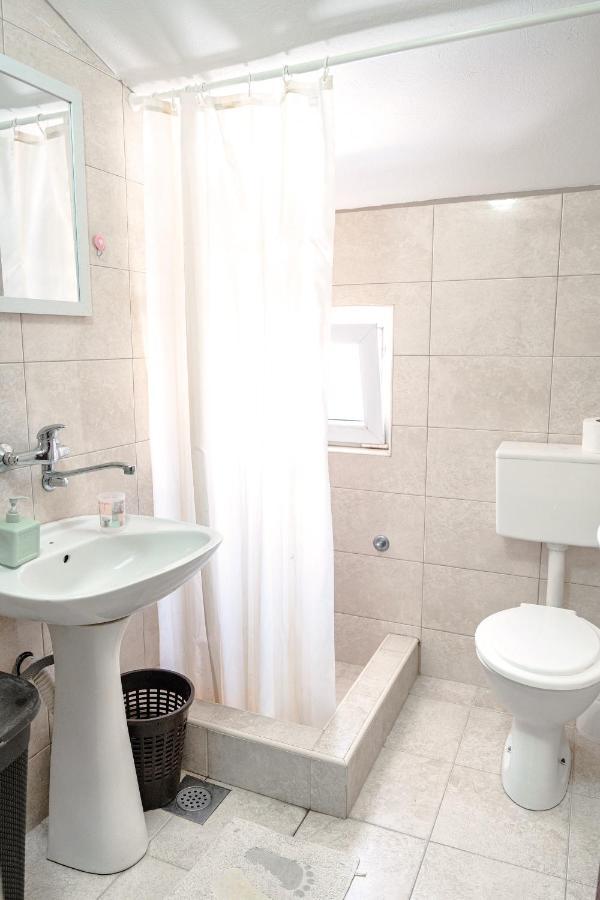 Guest House Jasna Budua Esterno foto