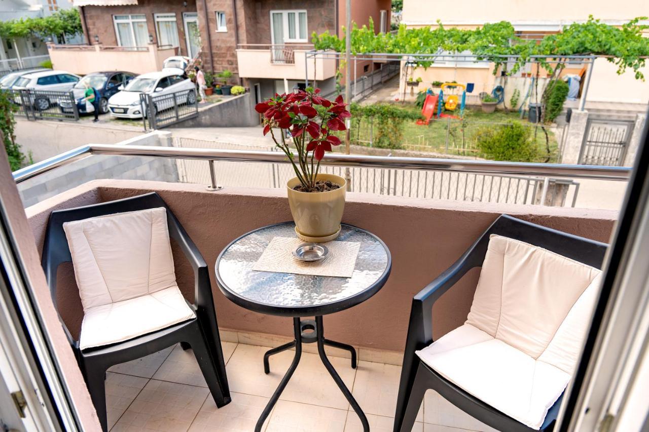 Guest House Jasna Budua Esterno foto