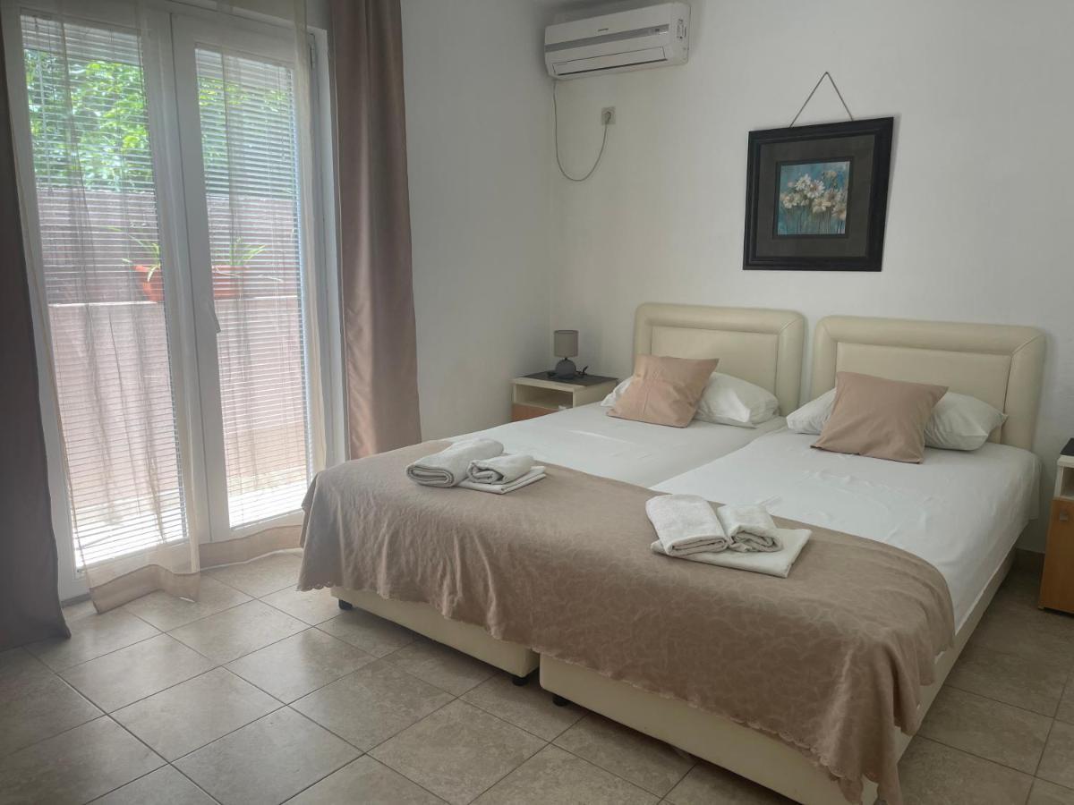 Guest House Jasna Budua Esterno foto