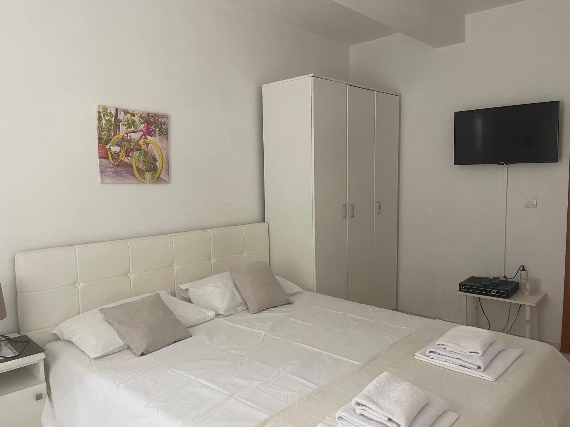 Guest House Jasna Budua Esterno foto