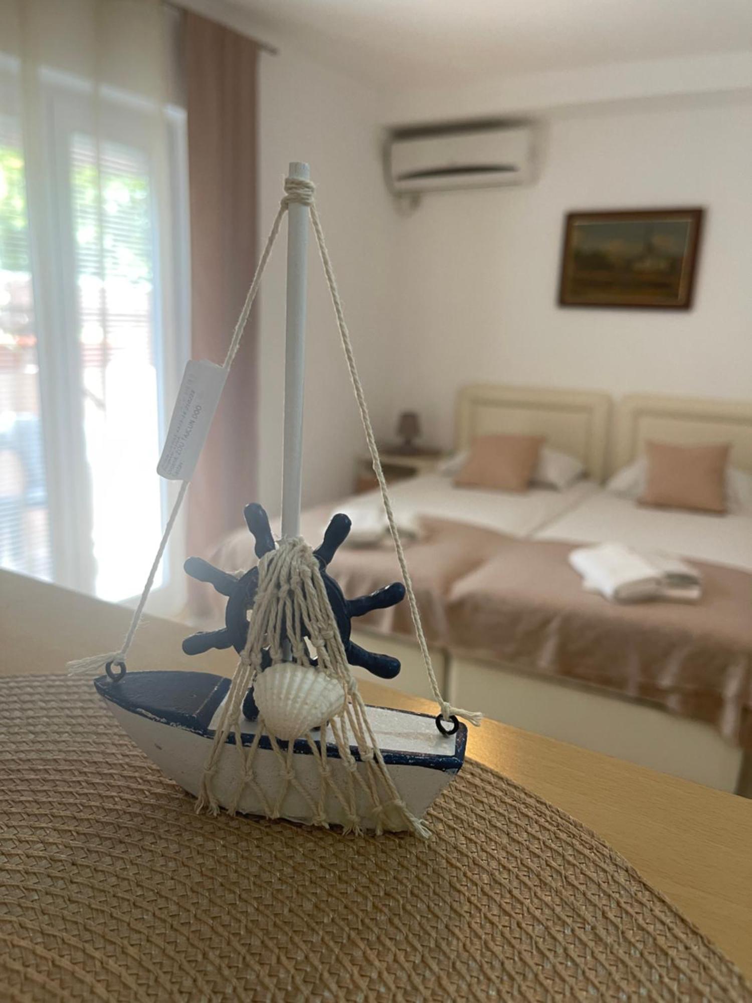 Guest House Jasna Budua Esterno foto