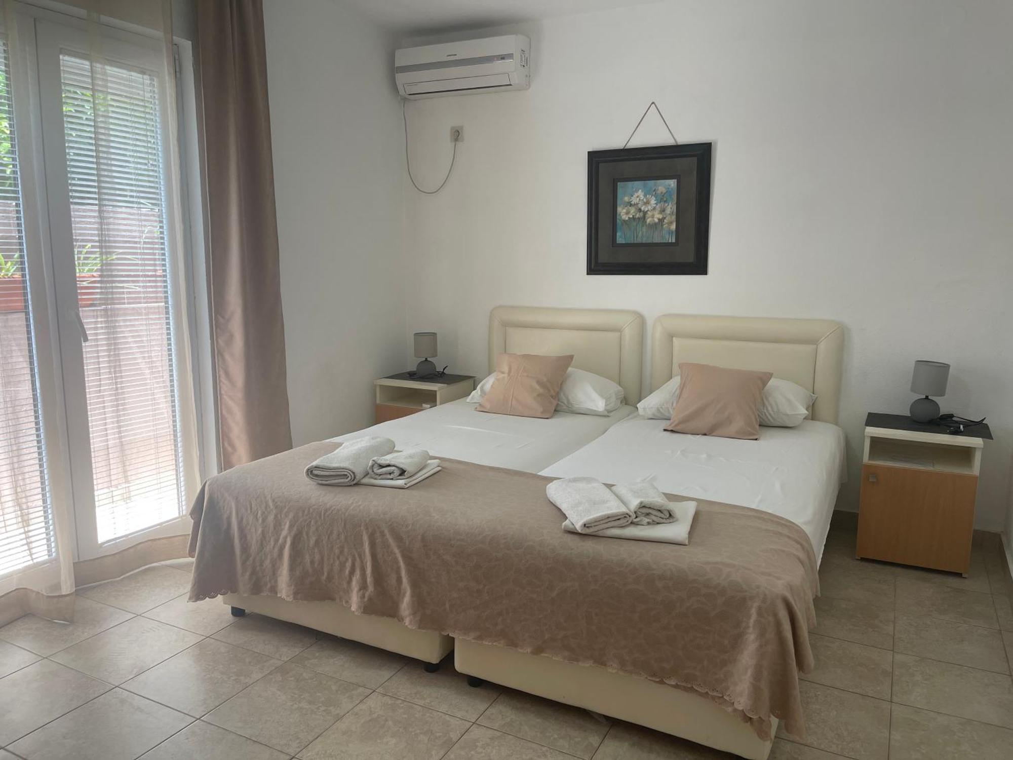 Guest House Jasna Budua Esterno foto